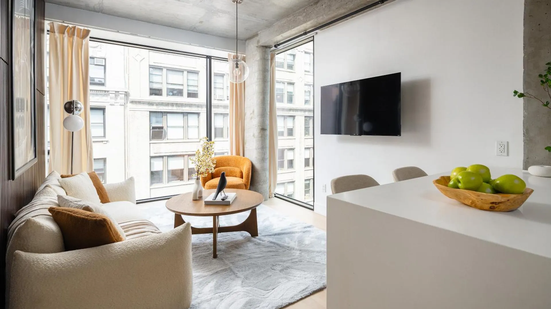 Charming Penthouse In New York Apartment